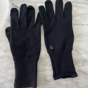 Lululemon gloves